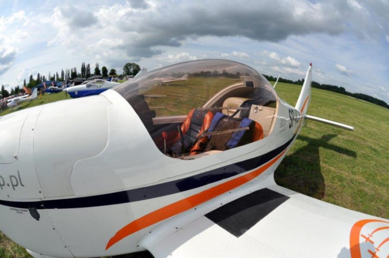 Zabezpieczenie Pikniku Lotniczego przez nurków z Moby Dicka