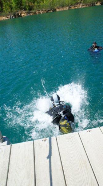 Zabezpieczenie Pikniku Lotniczego przez nurków z Moby Dicka