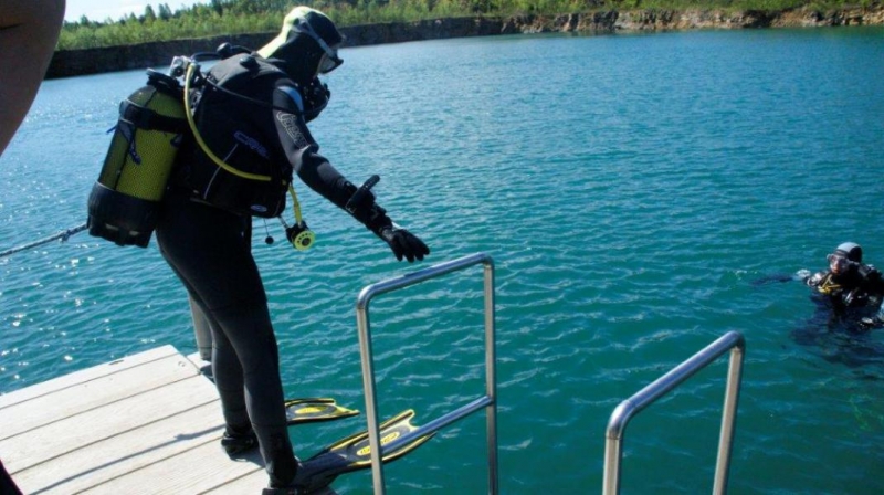 Zabezpieczenie Pikniku Lotniczego przez nurków z Moby Dicka